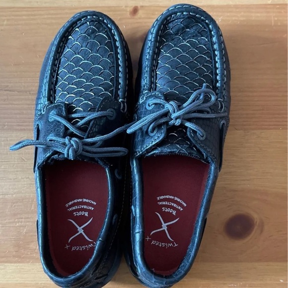 Sold - Picture 1 of 5